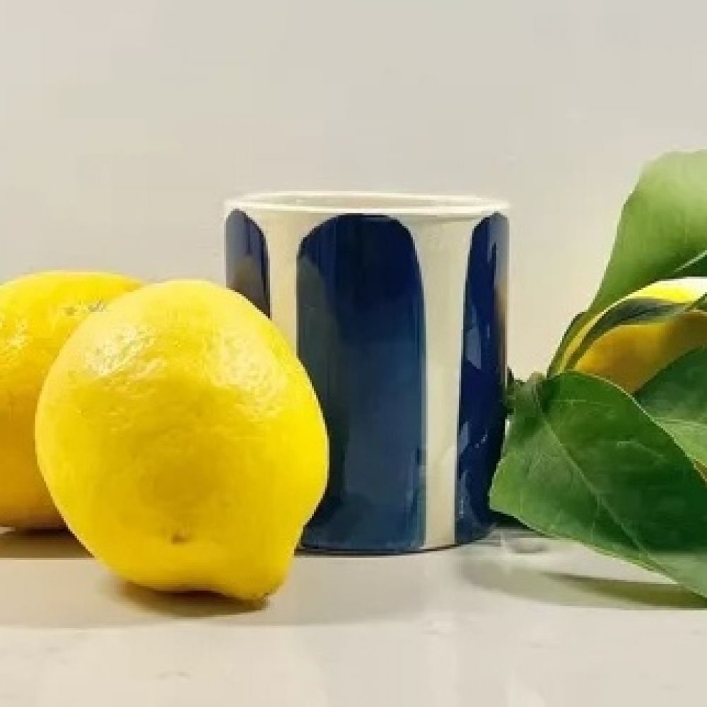 Bougie en céramique émaillée Kult - menthe & basilic