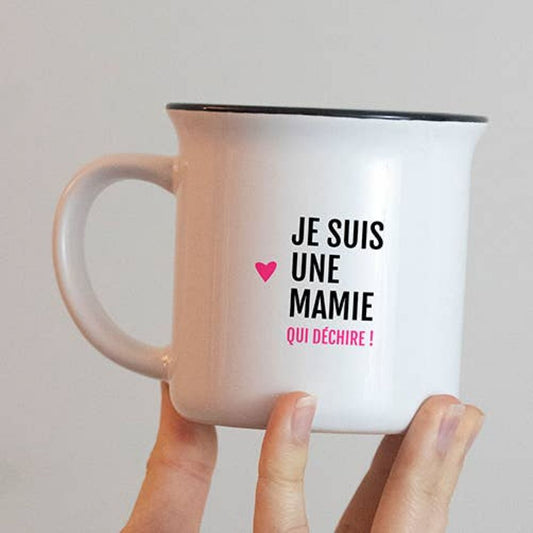 Mug - Je suis une mamie qui déchire